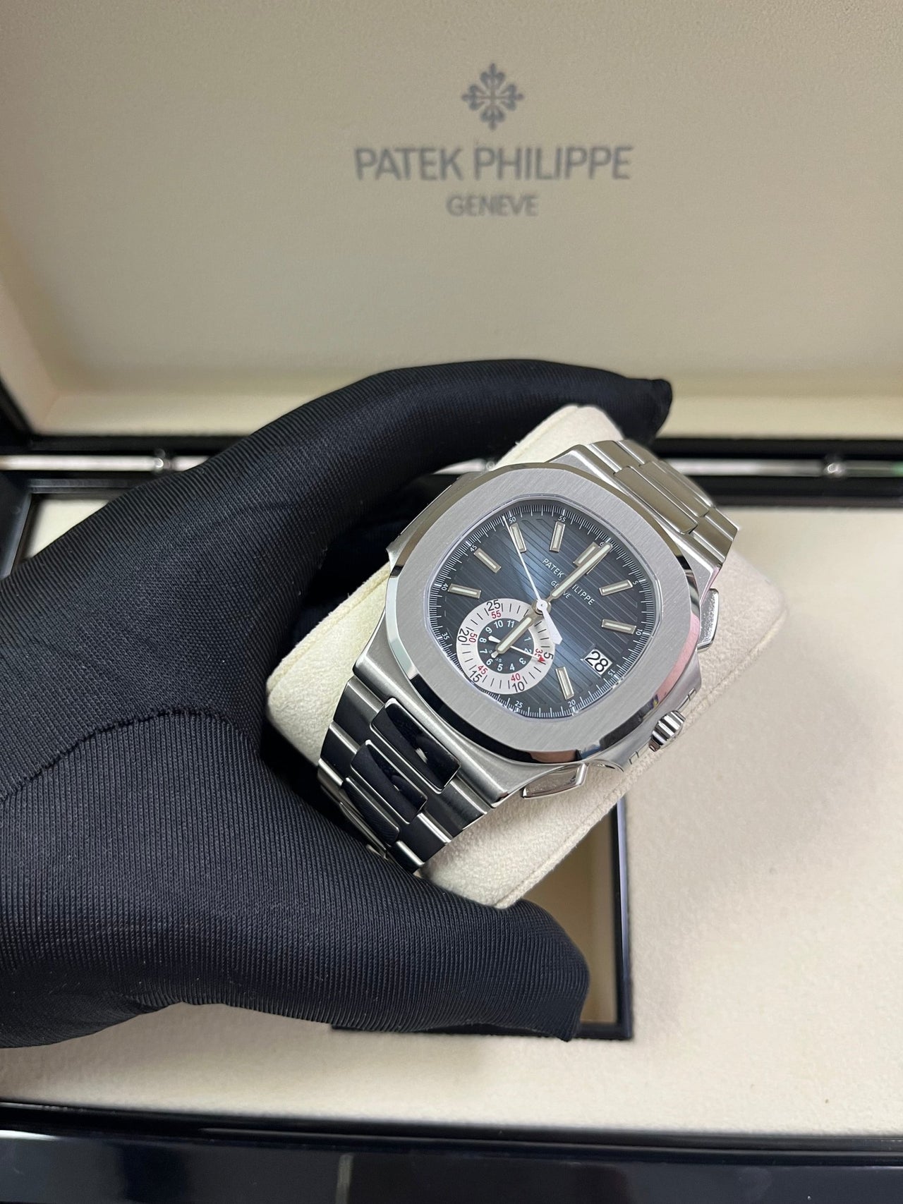 Nautilus Chronograph 5980/1A-001