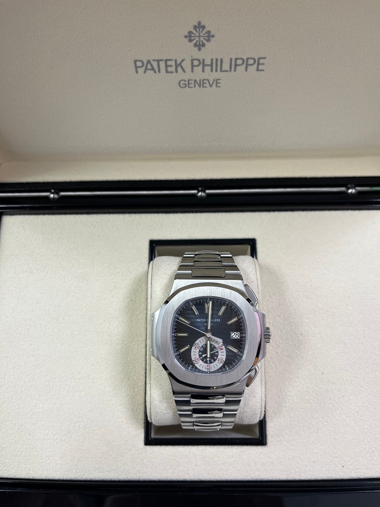 Nautilus Chronograph 5980/1A-001