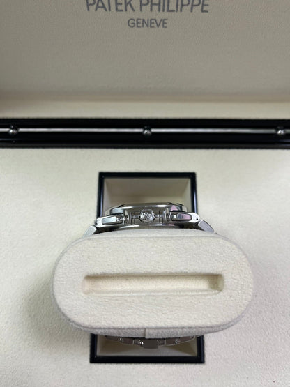 Nautilus Chronograph 5980/1A-001