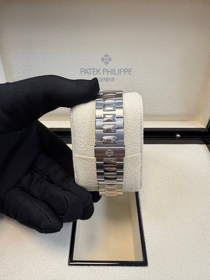 Nautilus Chronograph White Dial 5980/1A-019