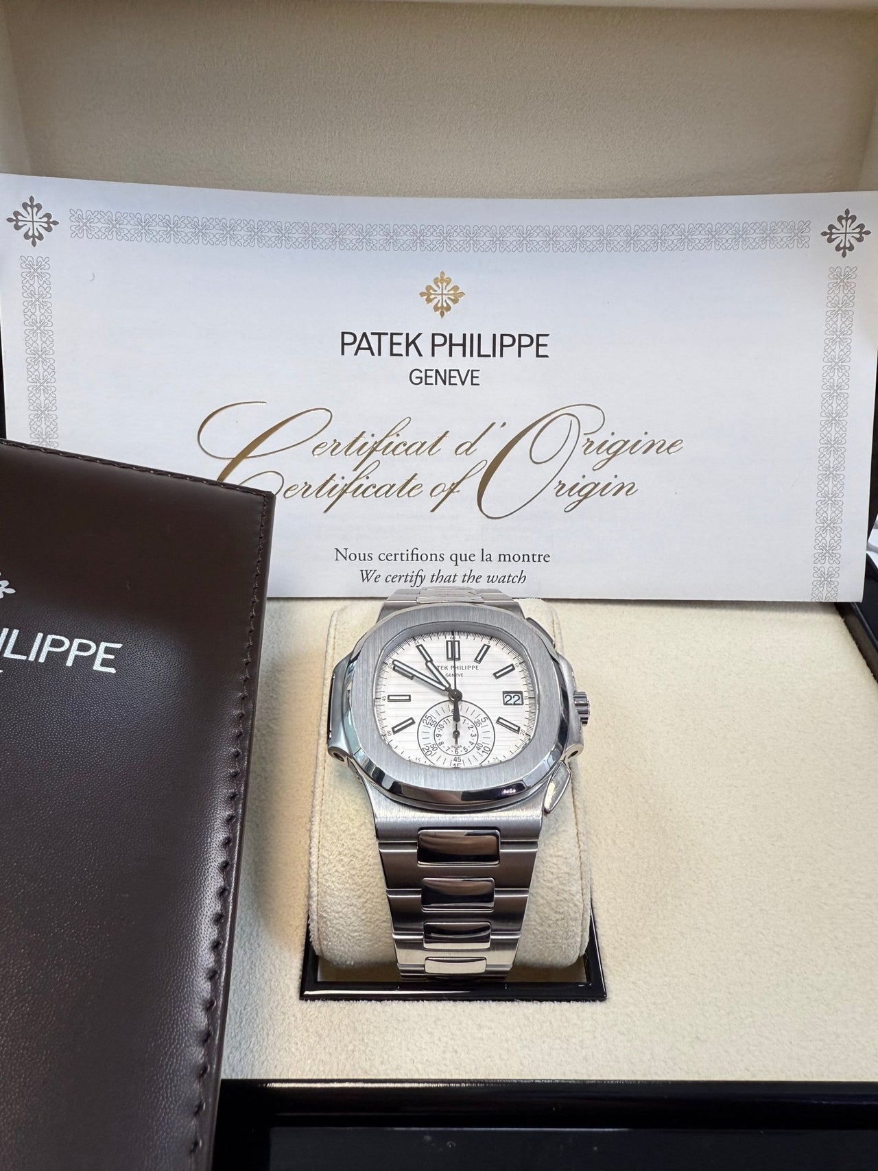 Nautilus Chronograph White Dial 5980/1A-019