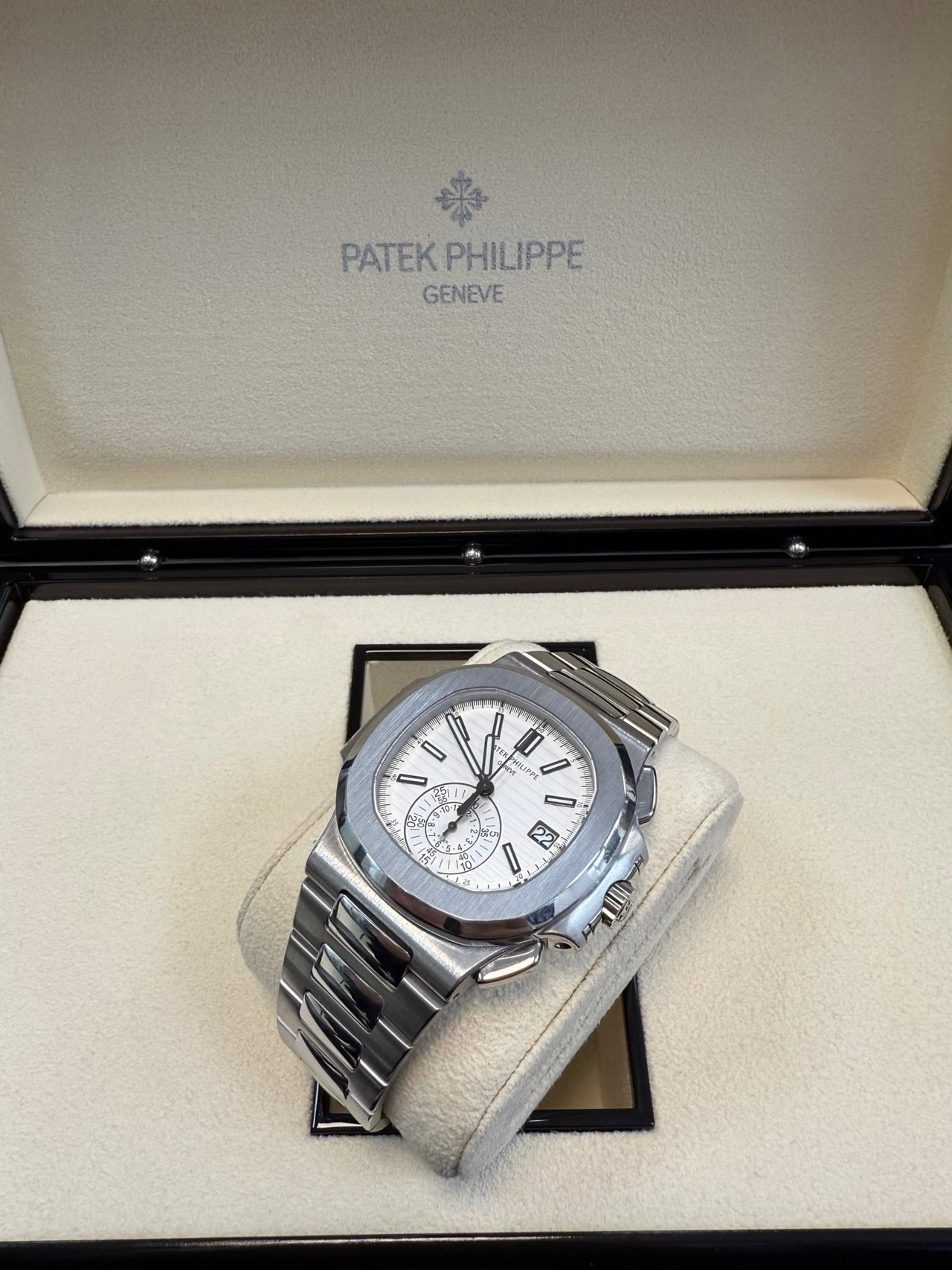 Nautilus Chronograph White Dial 5980/1A-019