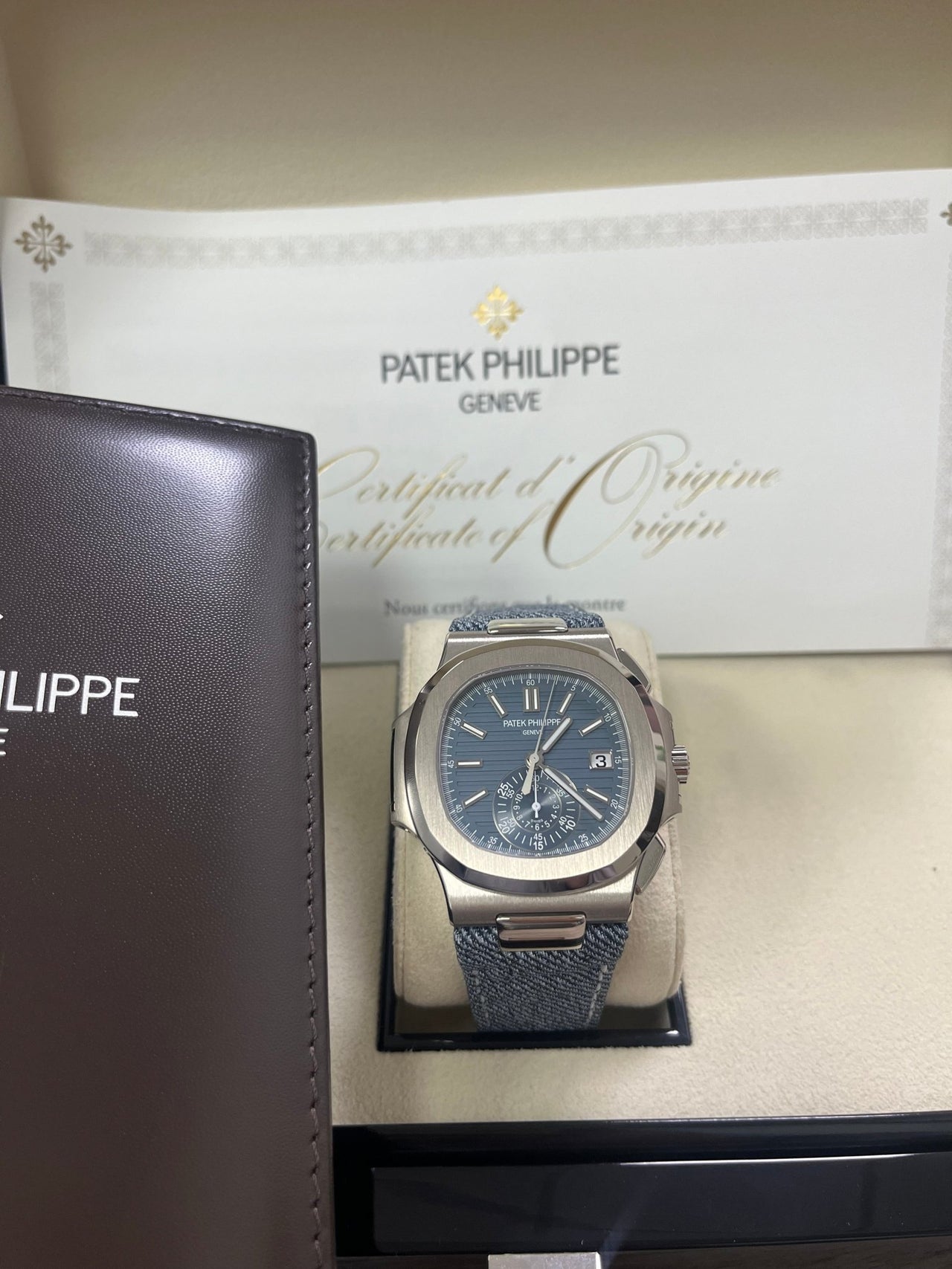 Nautilus Flyback Chronograph White Gold 5980/60G