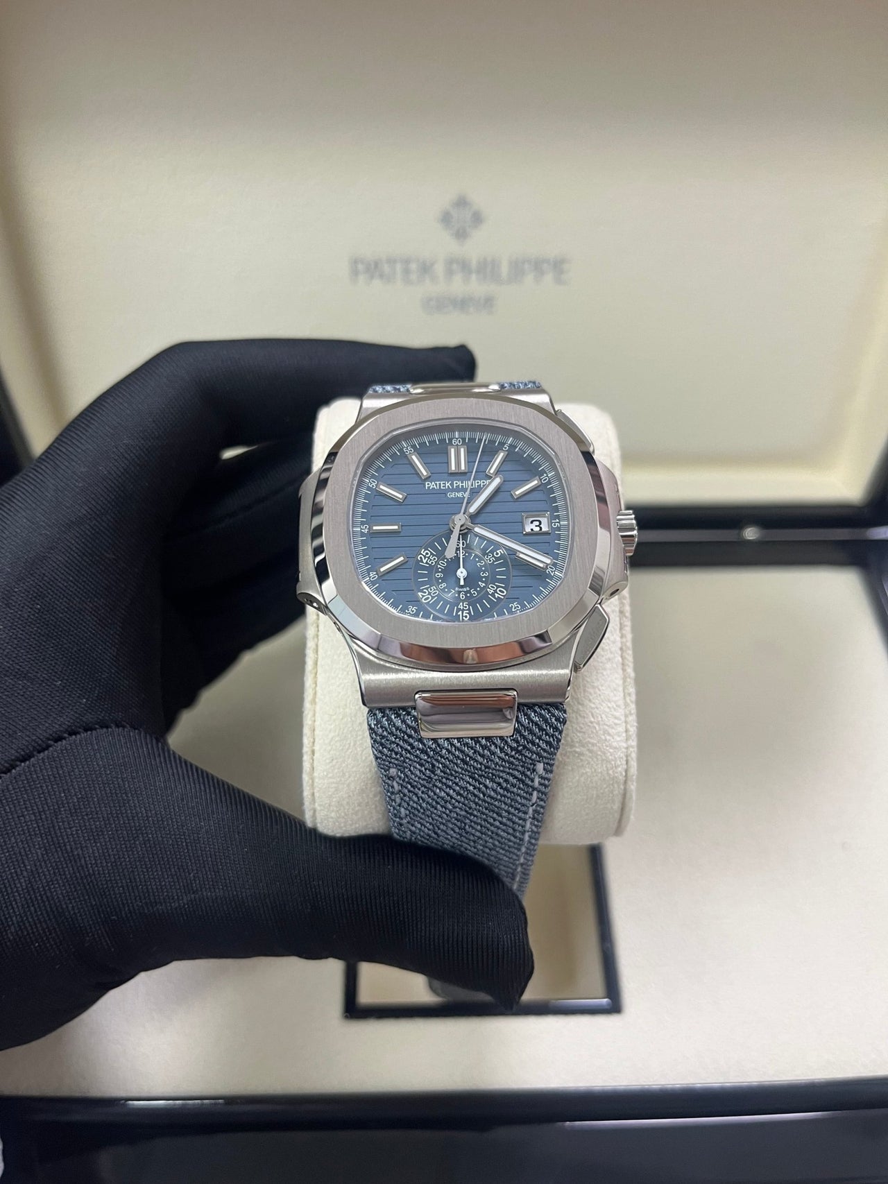 Nautilus Flyback Chronograph White Gold 5980/60G