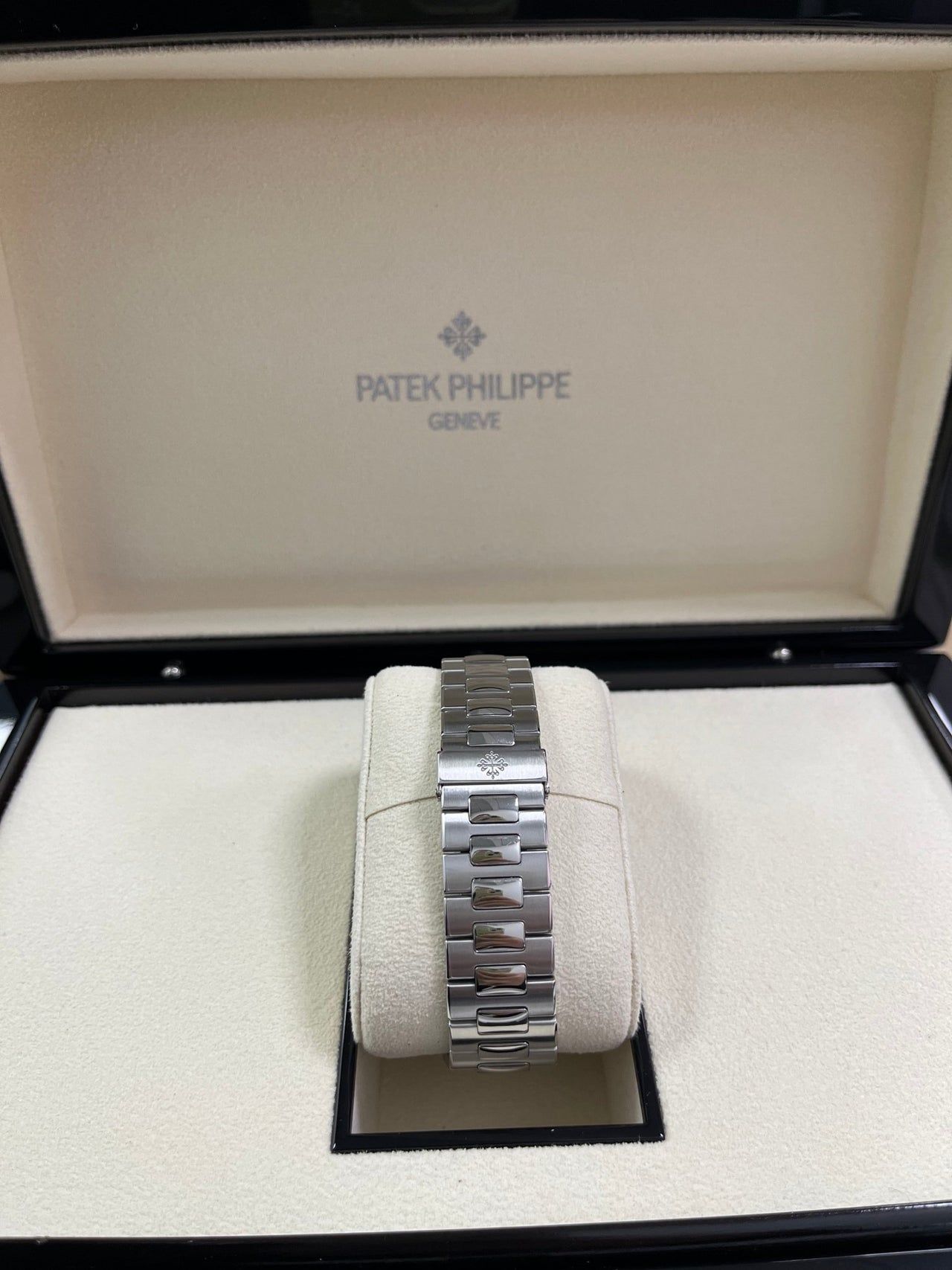 Nautilus 5711/1A-010 Steel Blue Dial