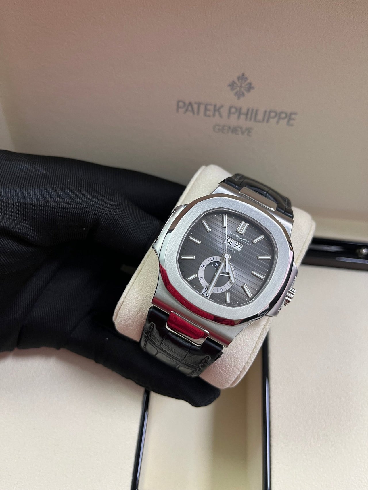Nautilus Annual Calendar 5726A-001 Leather Strap