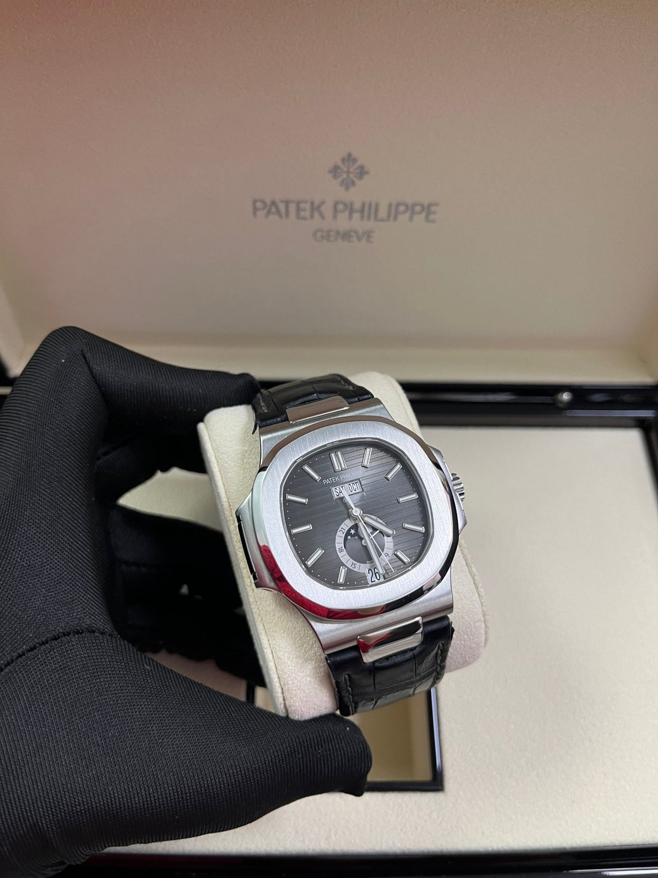 Nautilus Annual Calendar 5726A-001 Leather Strap