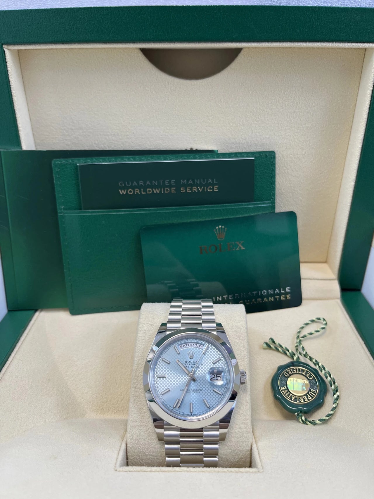 Day-Date 40 Ice Blue Platinum President