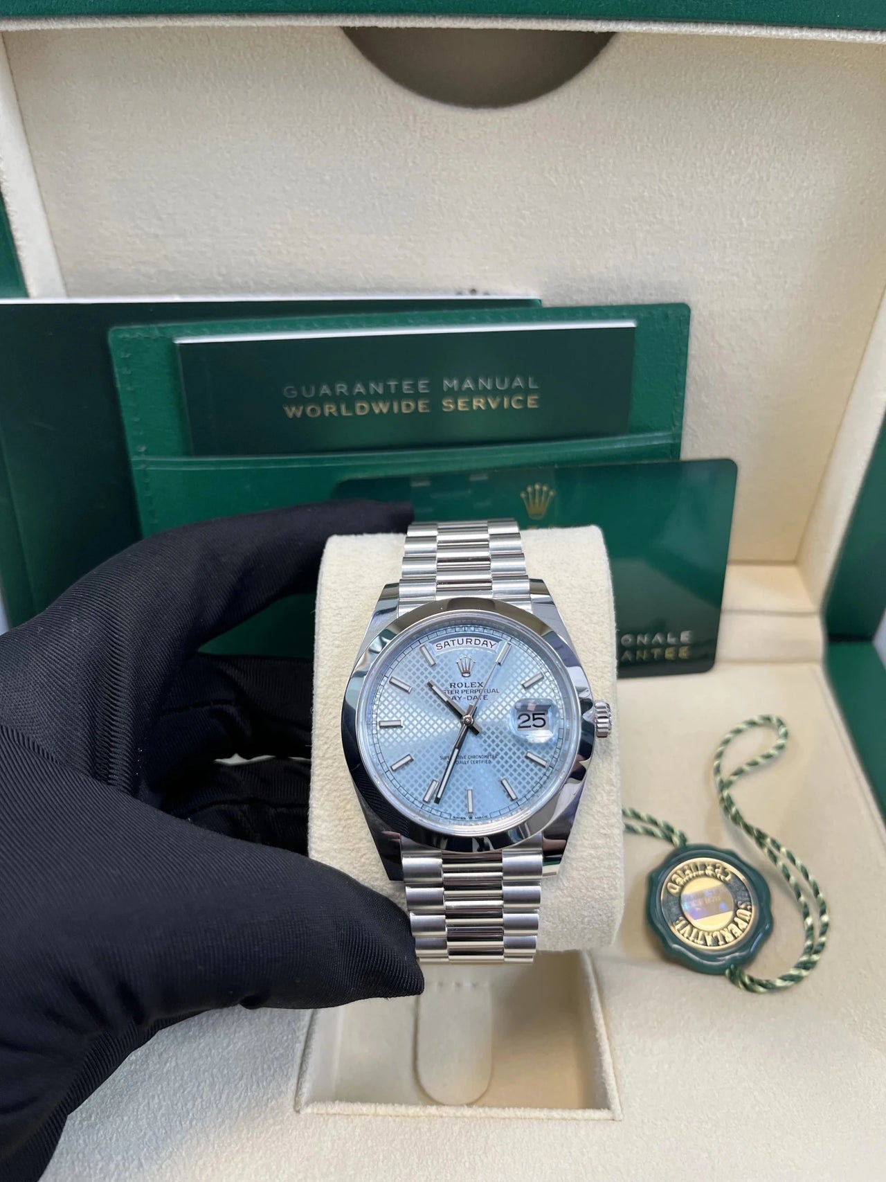 Day-Date 40 Ice Blue Platinum President