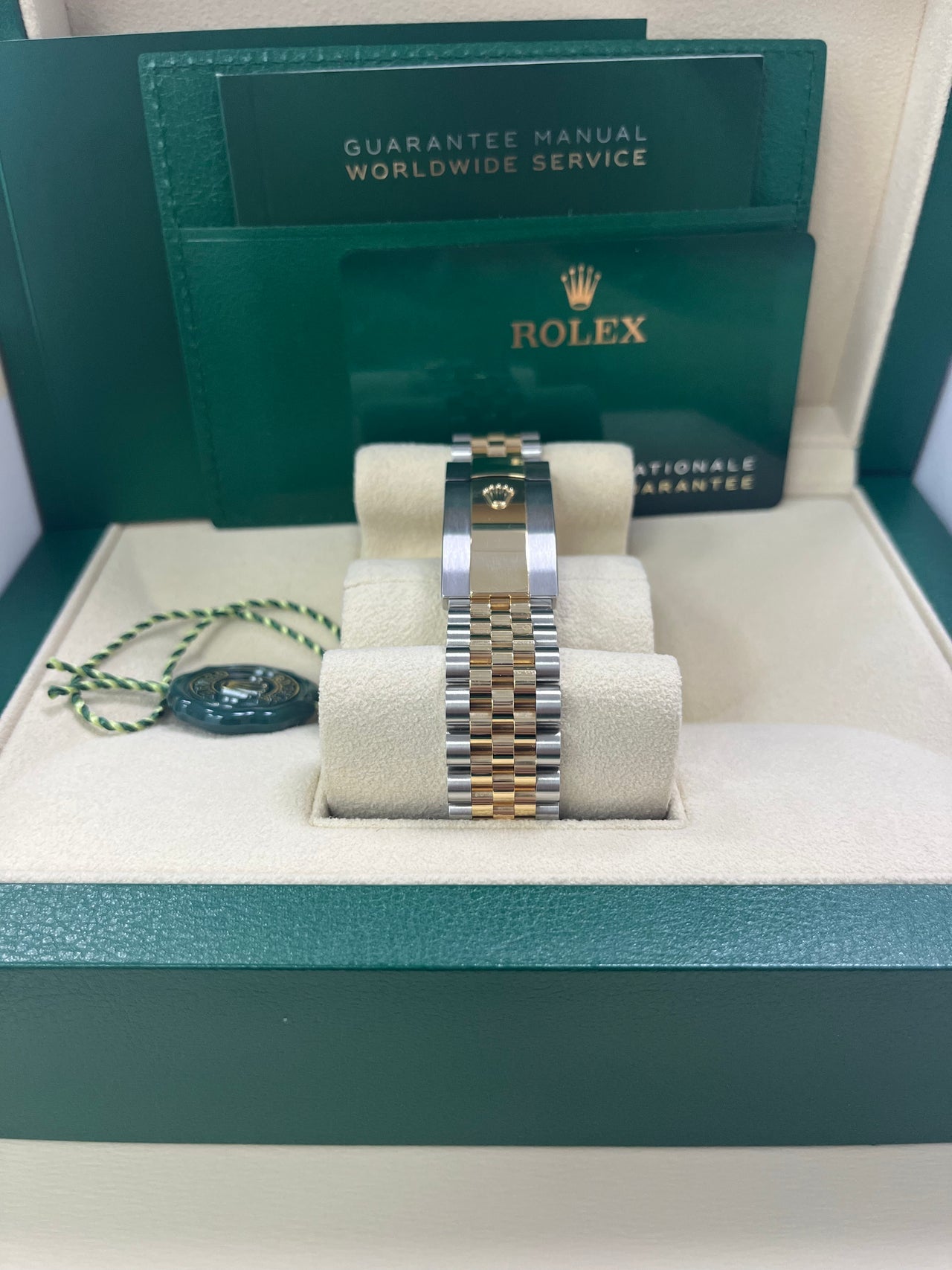 Datejust 41 Champagne Diamond Dial Yellow Gold Jubilee