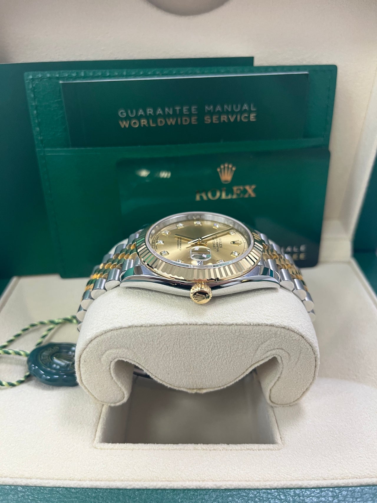 Datejust 41 Champagne Diamond Dial Yellow Gold Jubilee