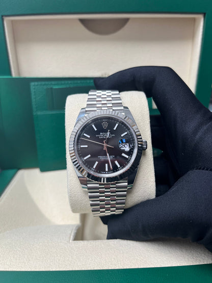 Datejust 41 Black Dial White Gold Fluted Jubilee