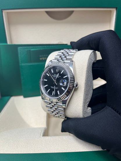 Datejust 41 Black Dial White Gold Fluted Jubilee