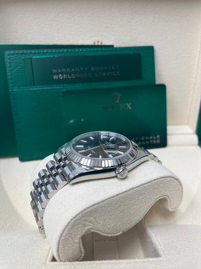 Datejust 41 Black Dial White Gold Fluted Jubilee