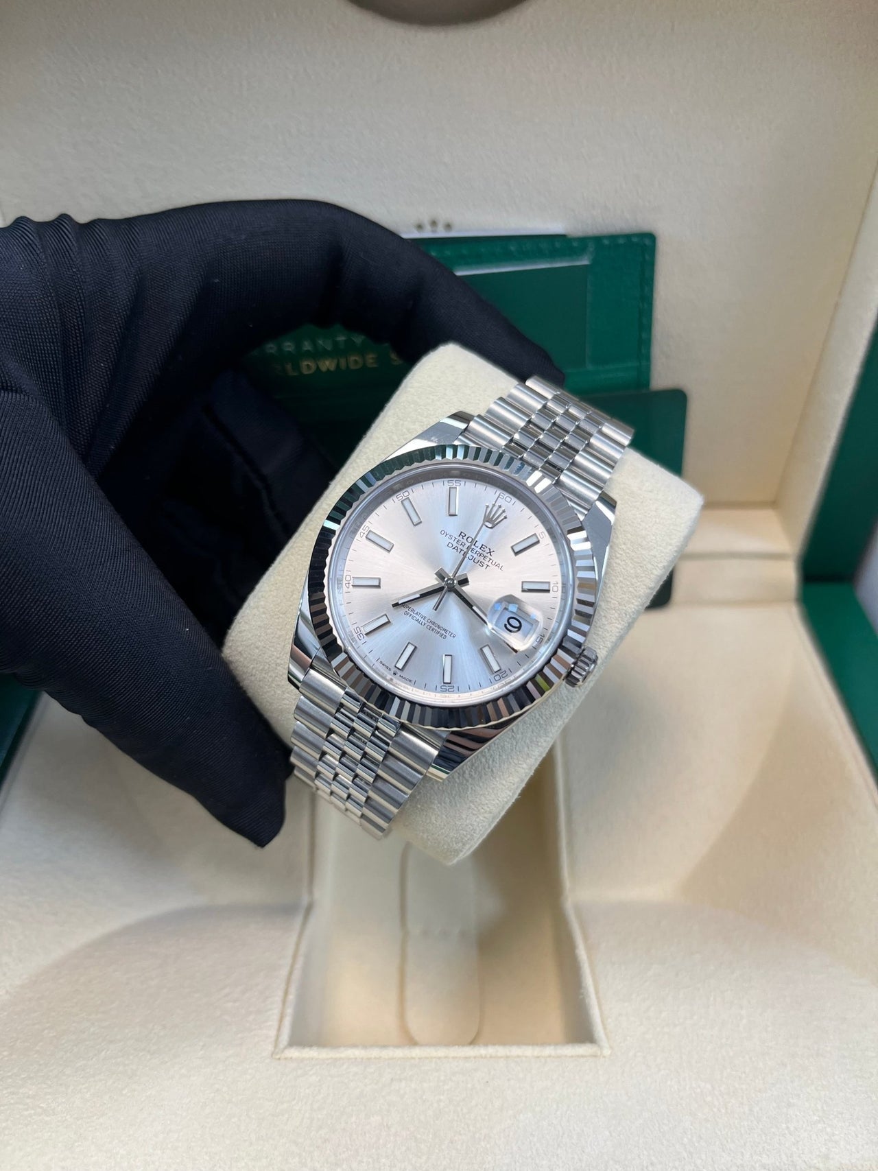 Datejust 41 Silver Dial White Gold Fluted Jubilee