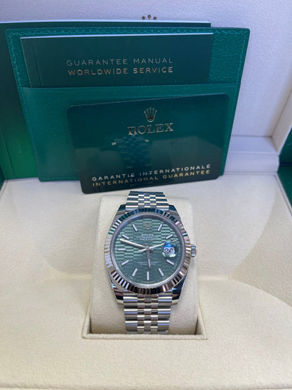 Datejust 41 Mint Green Motif Dial White Gold Fluted Jubilee