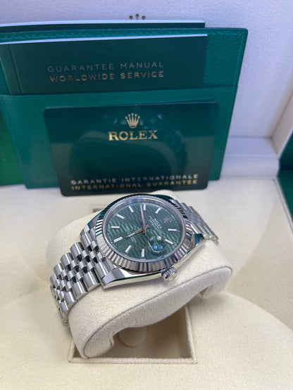 Datejust 41 Mint Green Motif Dial White Gold Fluted Jubilee