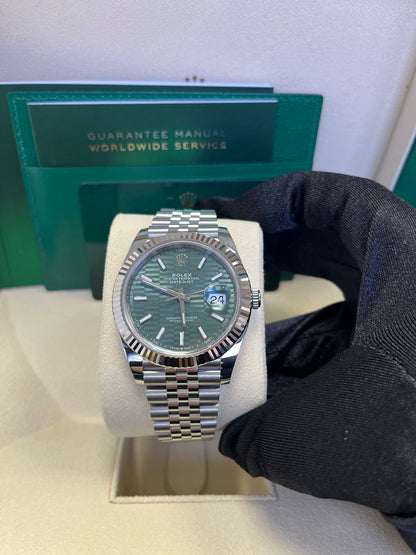 Datejust 41 Mint Green Motif Dial White Gold Fluted Jubilee