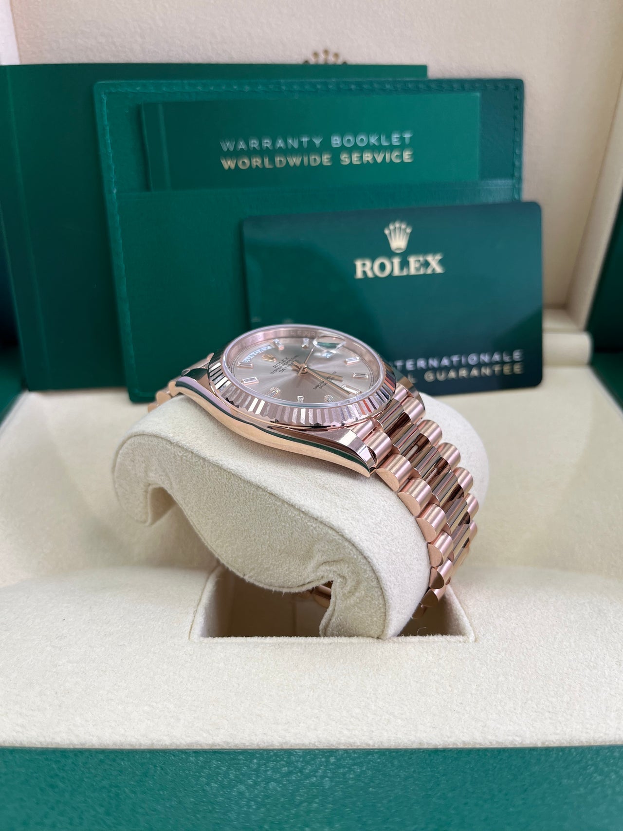 Day-Date 40 Sundust Baguette Diamond Everose President (Copy)