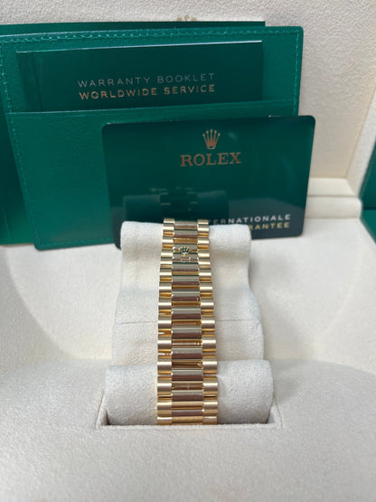Day-Date 40 Black Baguette Diamond Yellow Gold President