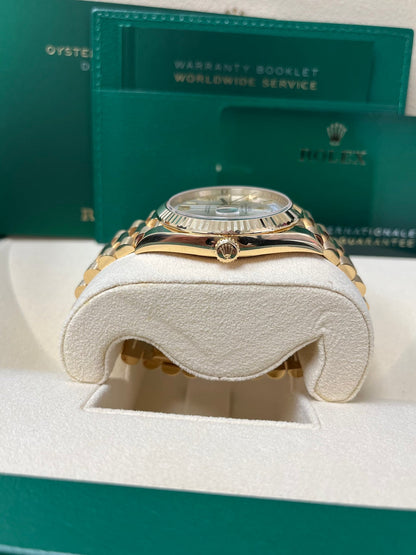 Day-Date 40 Silver Roman Yellow Gold President
