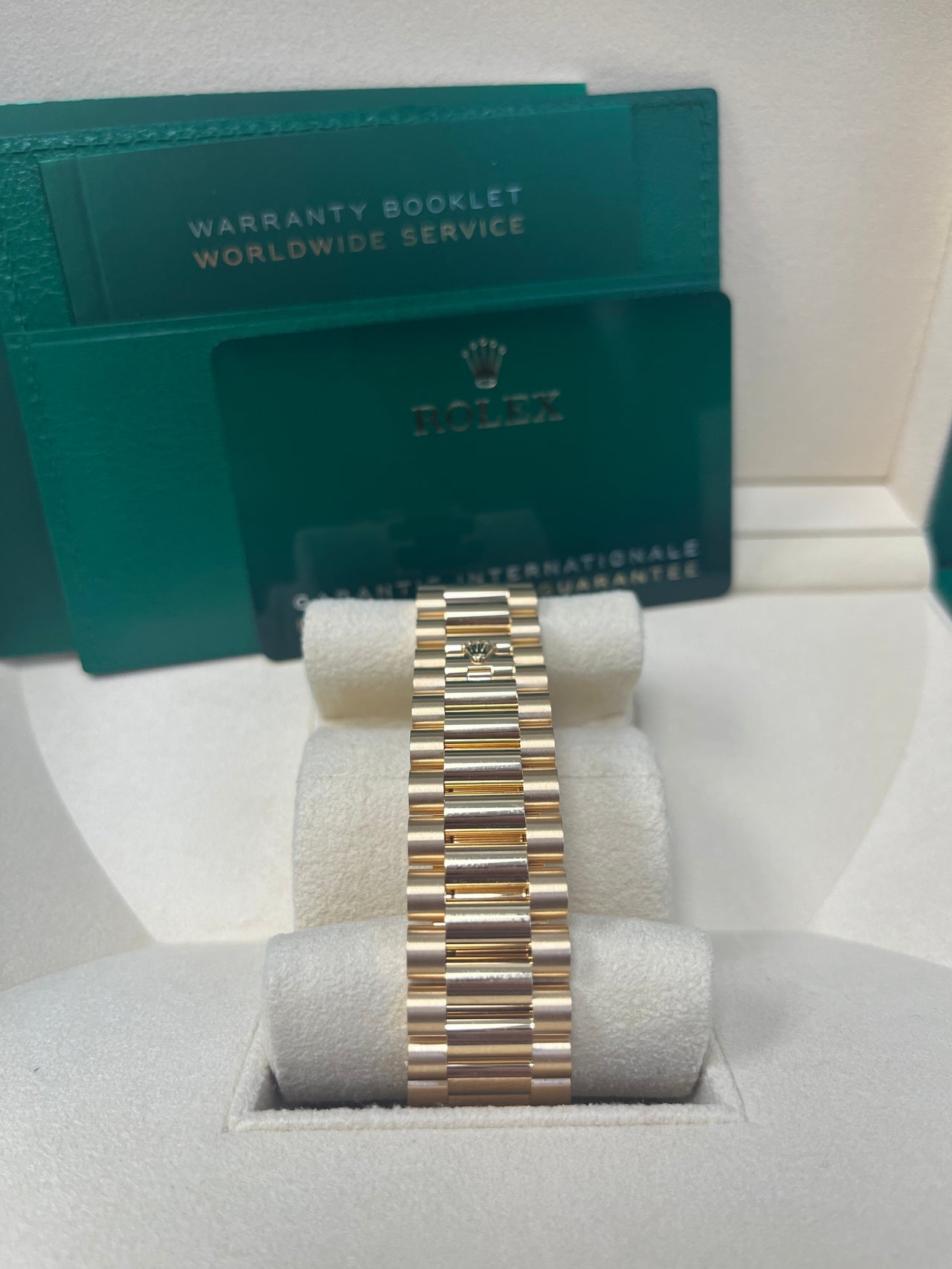 Day-Date 40 White Roman Yellow Gold President