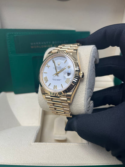 Day-Date 40 White Roman Yellow Gold President