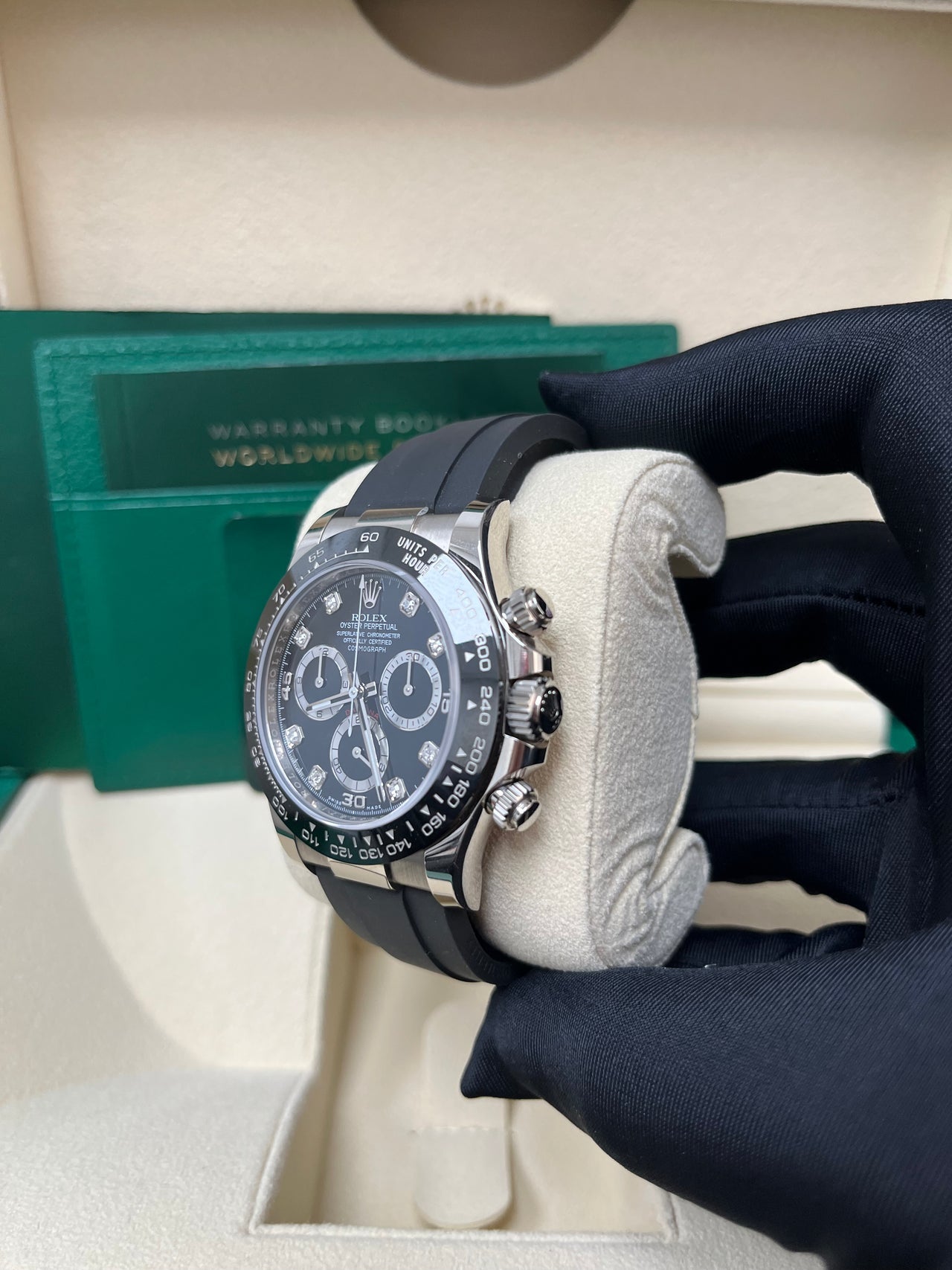 Cosmograph Daytona White Gold Oysterflex Diamond Dial