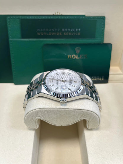 Land-Dweller 40 White Dial