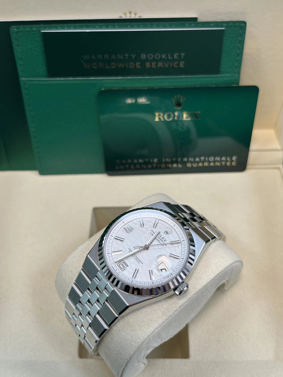 Land-Dweller 40 White Dial