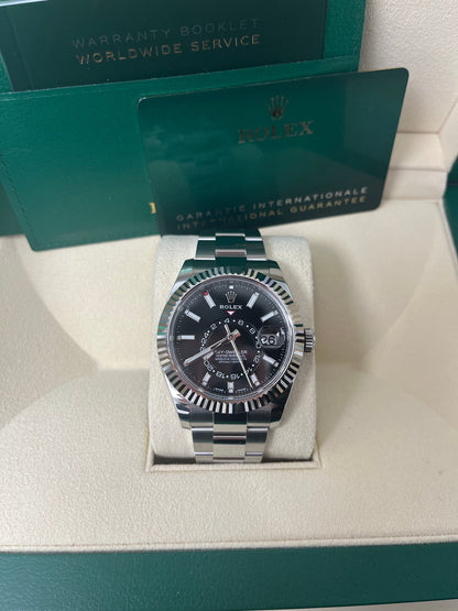 Sky-Dweller White Rolesor Black Dial Oyster