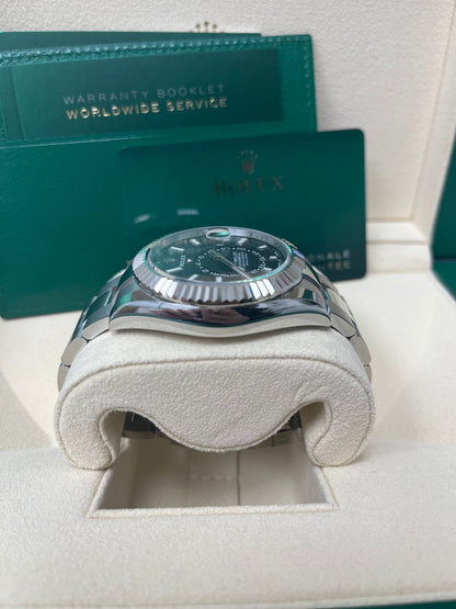 Sky-Dweller White Rolesor Black Dial Oyster