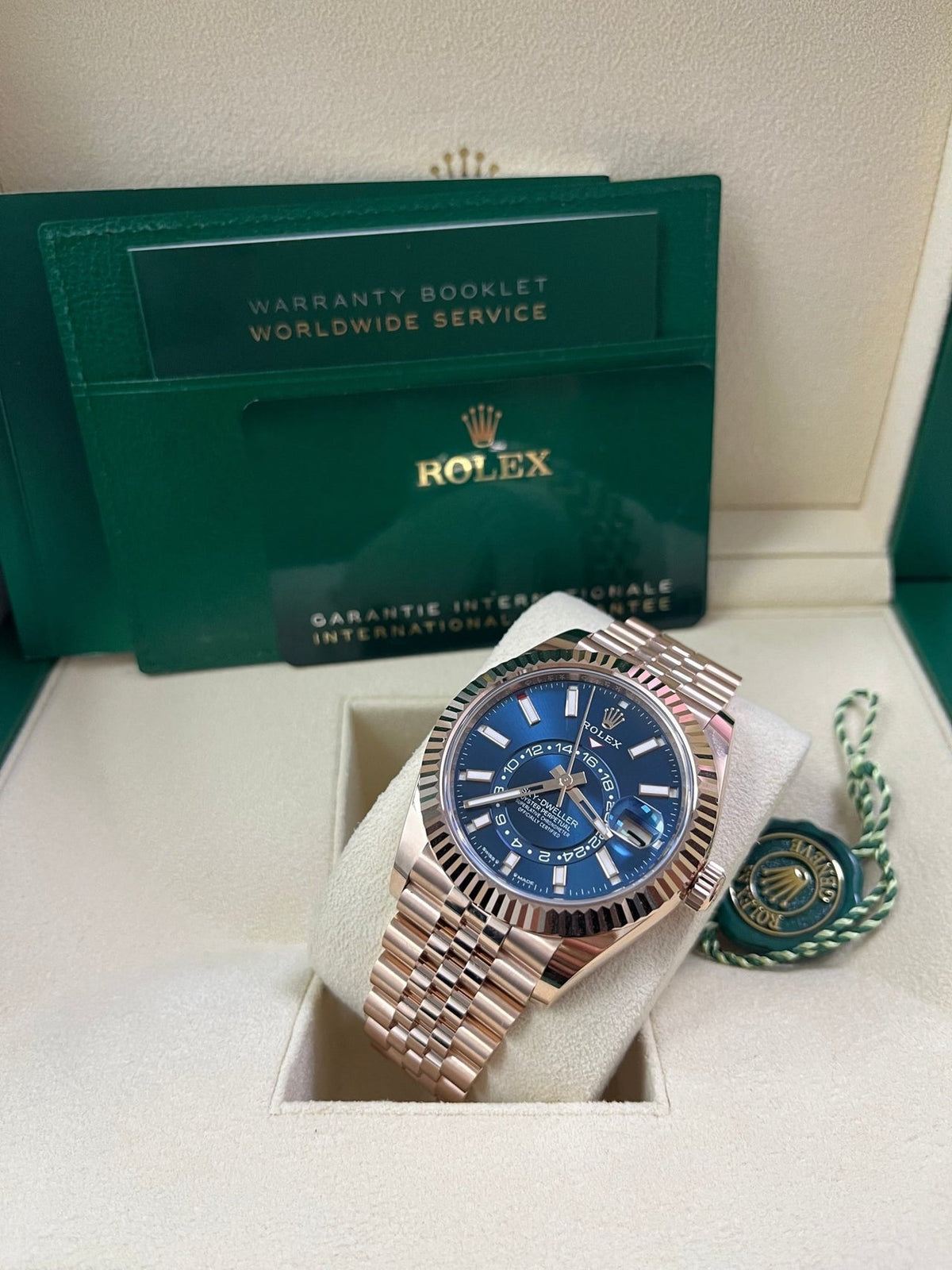 Sky-Dweller Everose Blue Dial Jubilee 336935