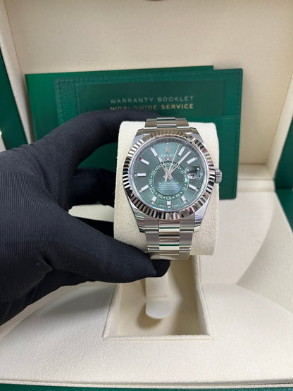 Sky-Dweller White Rolesor Green Dial 336934