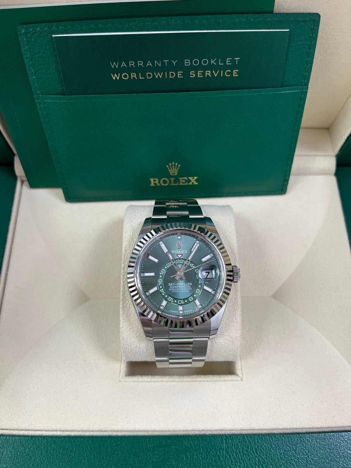 Sky-Dweller White Rolesor Green Dial 336934