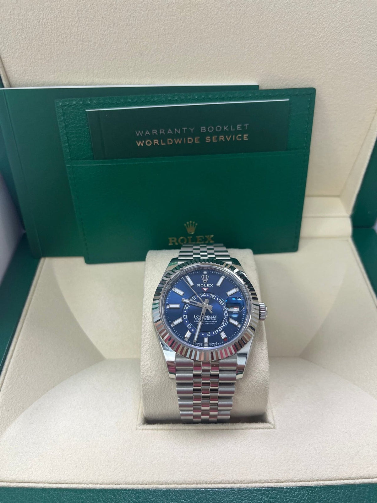 Sky-Dweller White Rolesor Blue Dial Jubilee 336934