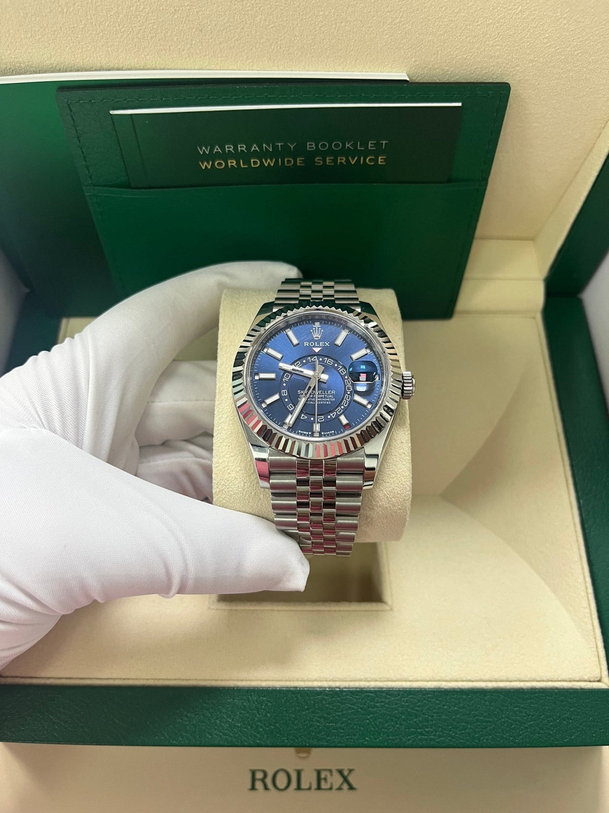 Sky-Dweller White Rolesor Blue Dial Jubilee 336934