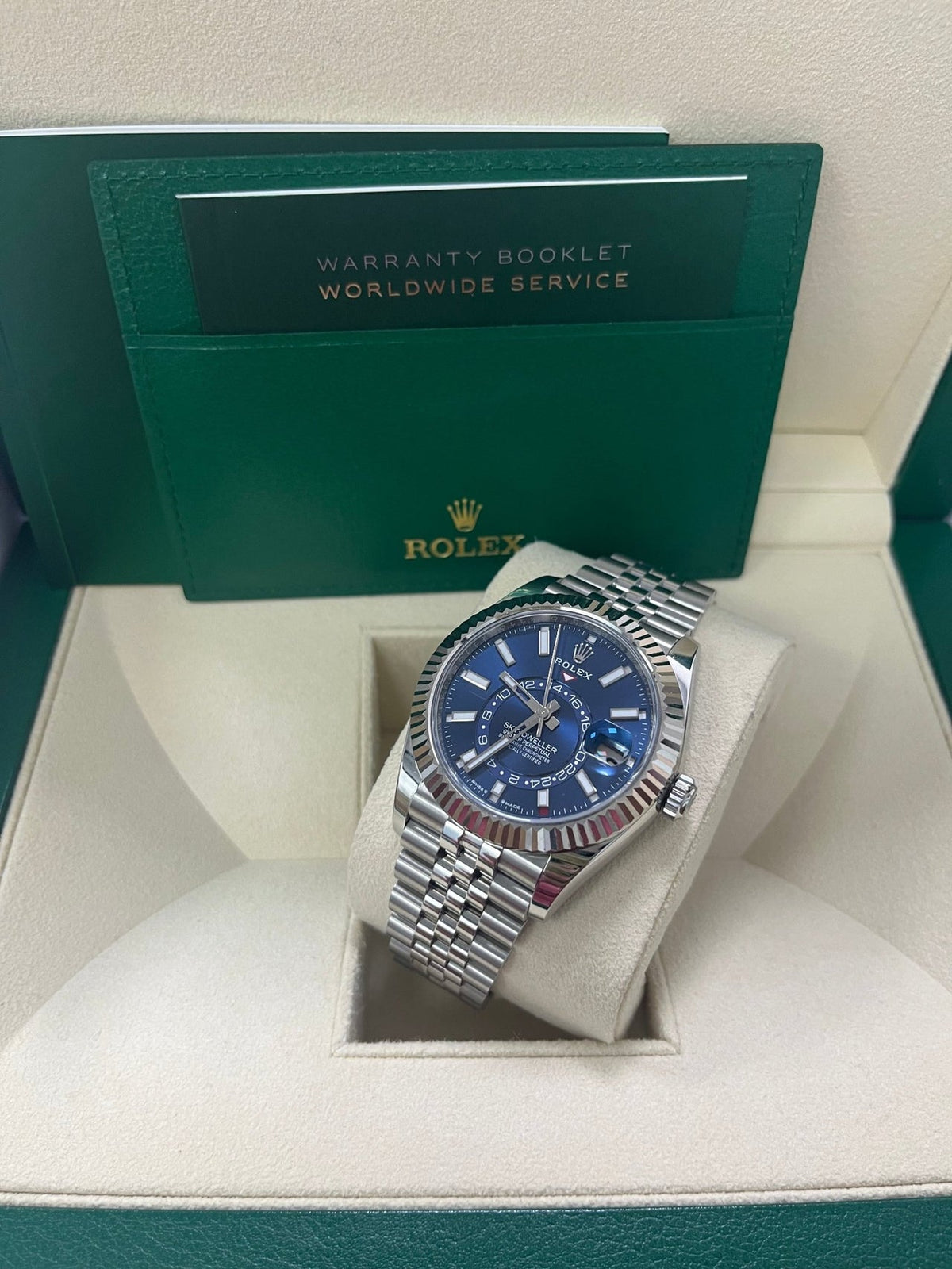 Sky-Dweller White Rolesor Blue Dial Jubilee 336934