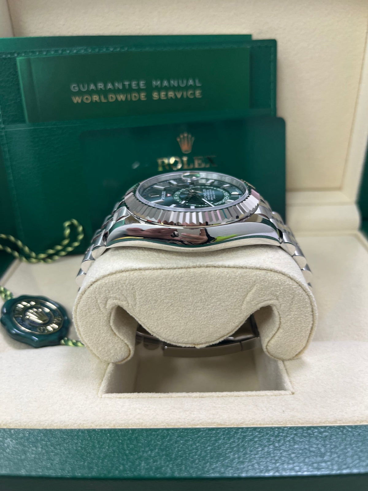 Sky-Dweller White Rolesor Mint Green Dial Jubilee 336934