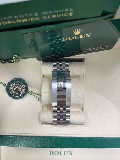 Sky-Dweller White Rolesor Mint Green Dial Jubilee 336934
