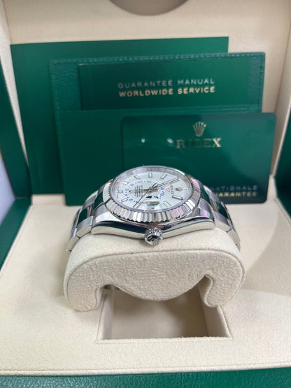 Sky-Dweller White Rolesor White Dial Oyster 336934
