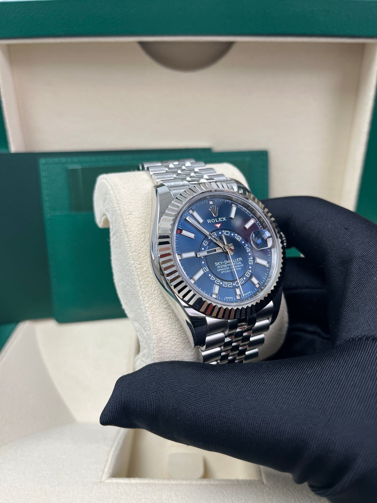 Sky-Dweller White Rolesor Blue Dial Jubilee 326934