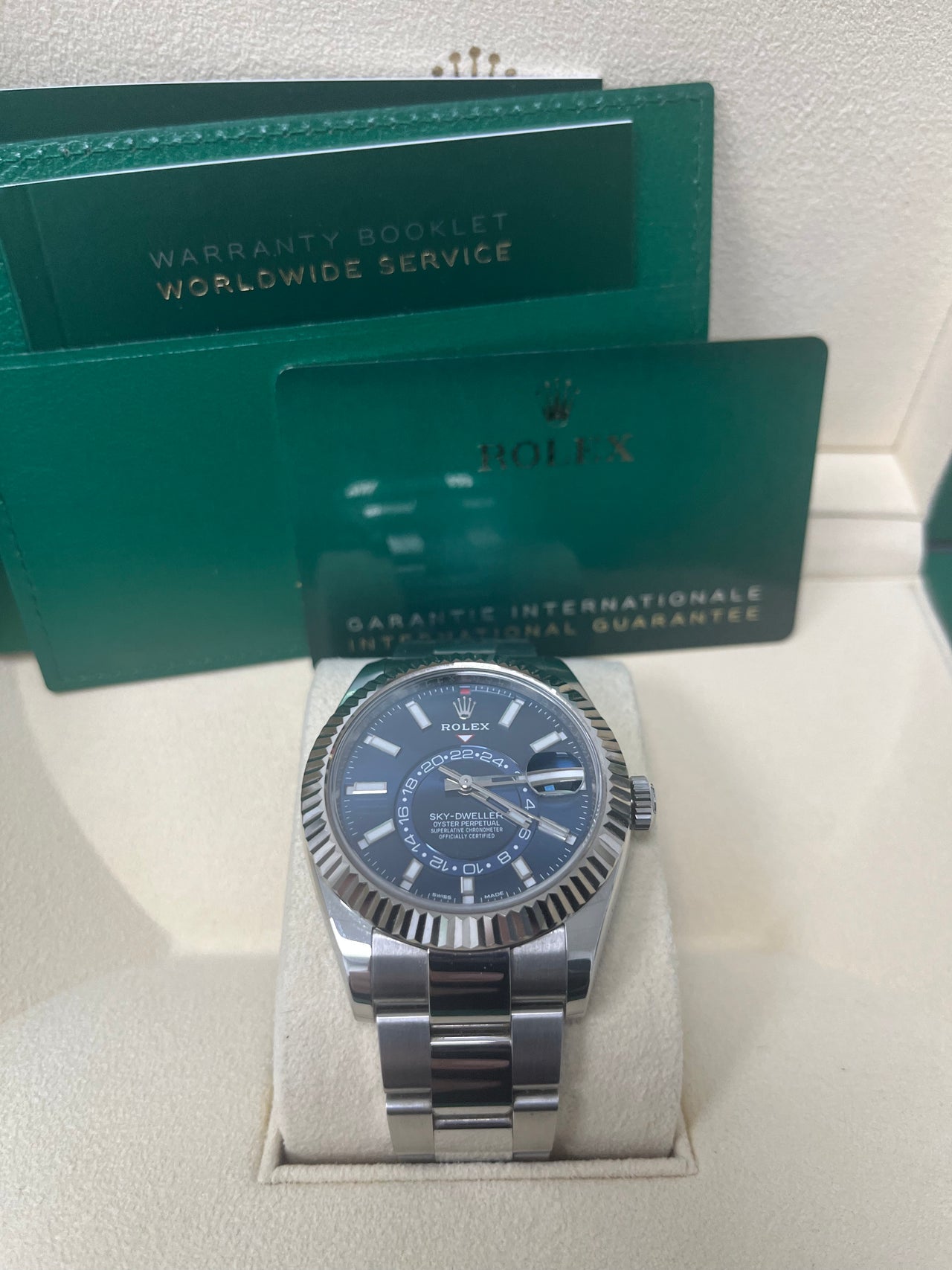 Sky-Dweller White Rolesor Blue Dial Oyster 326934