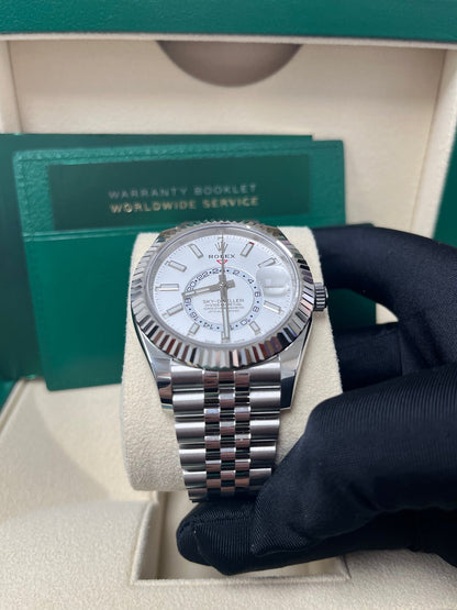 Sky-Dweller White Rolesor White Dial Jubilee 326934