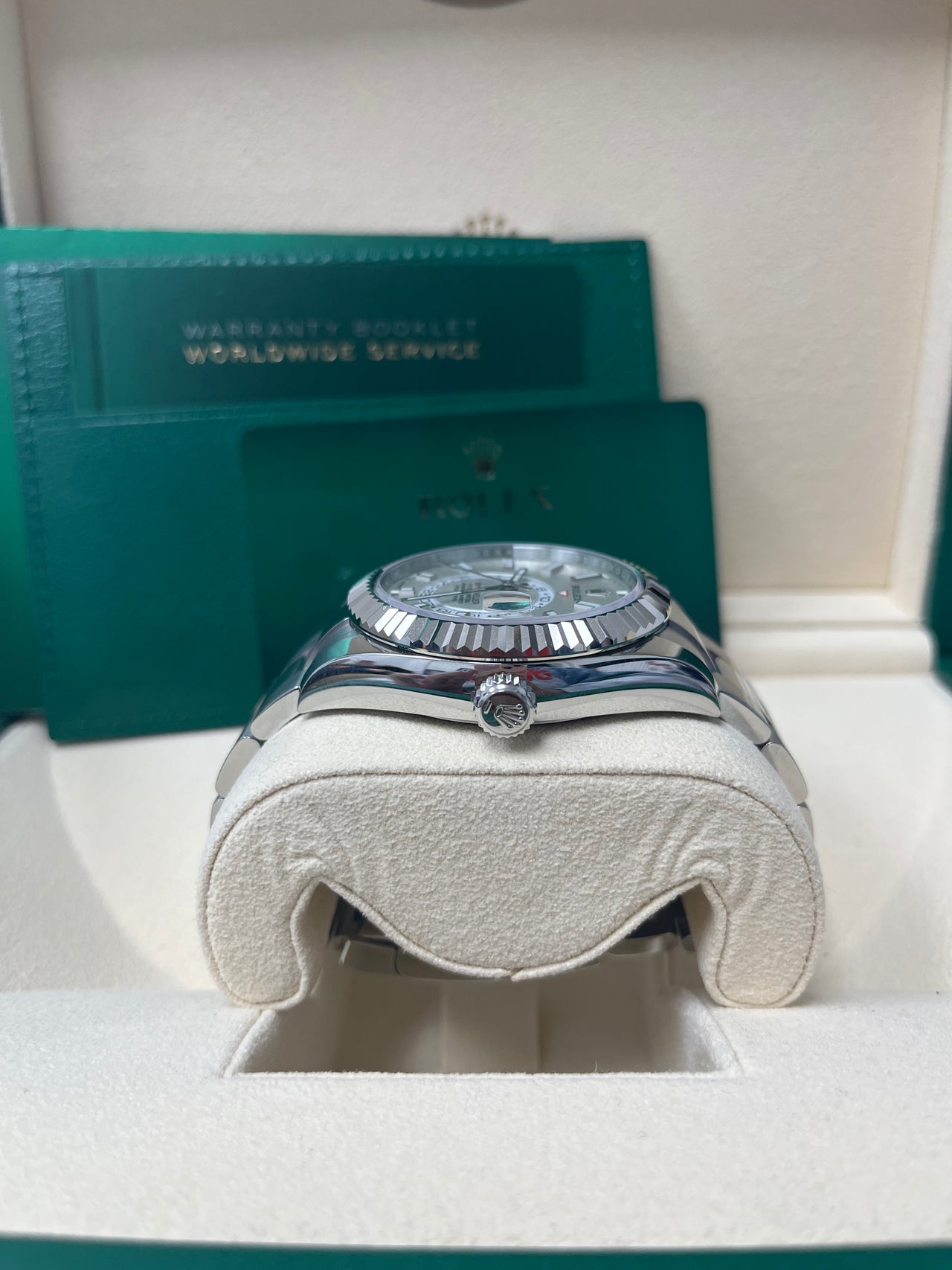 Sky-Dweller White Rolesor White Dial Oyster 326934