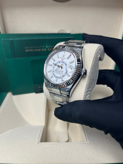 Sky-Dweller White Rolesor White Dial Oyster 326934