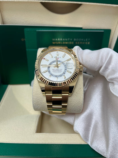 Sky-Dweller Yellow Gold White Dial Oyster