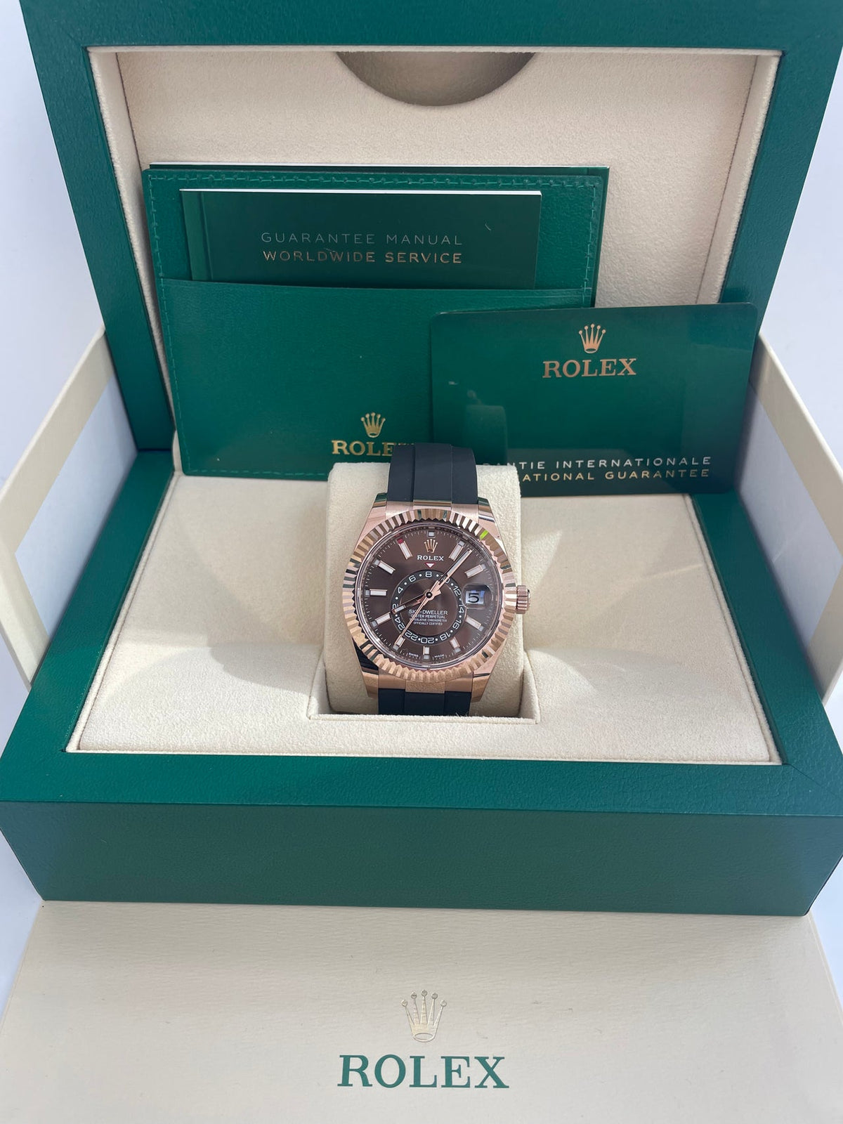 Sky-Dweller Everose Chocolate Dial Oysterflex