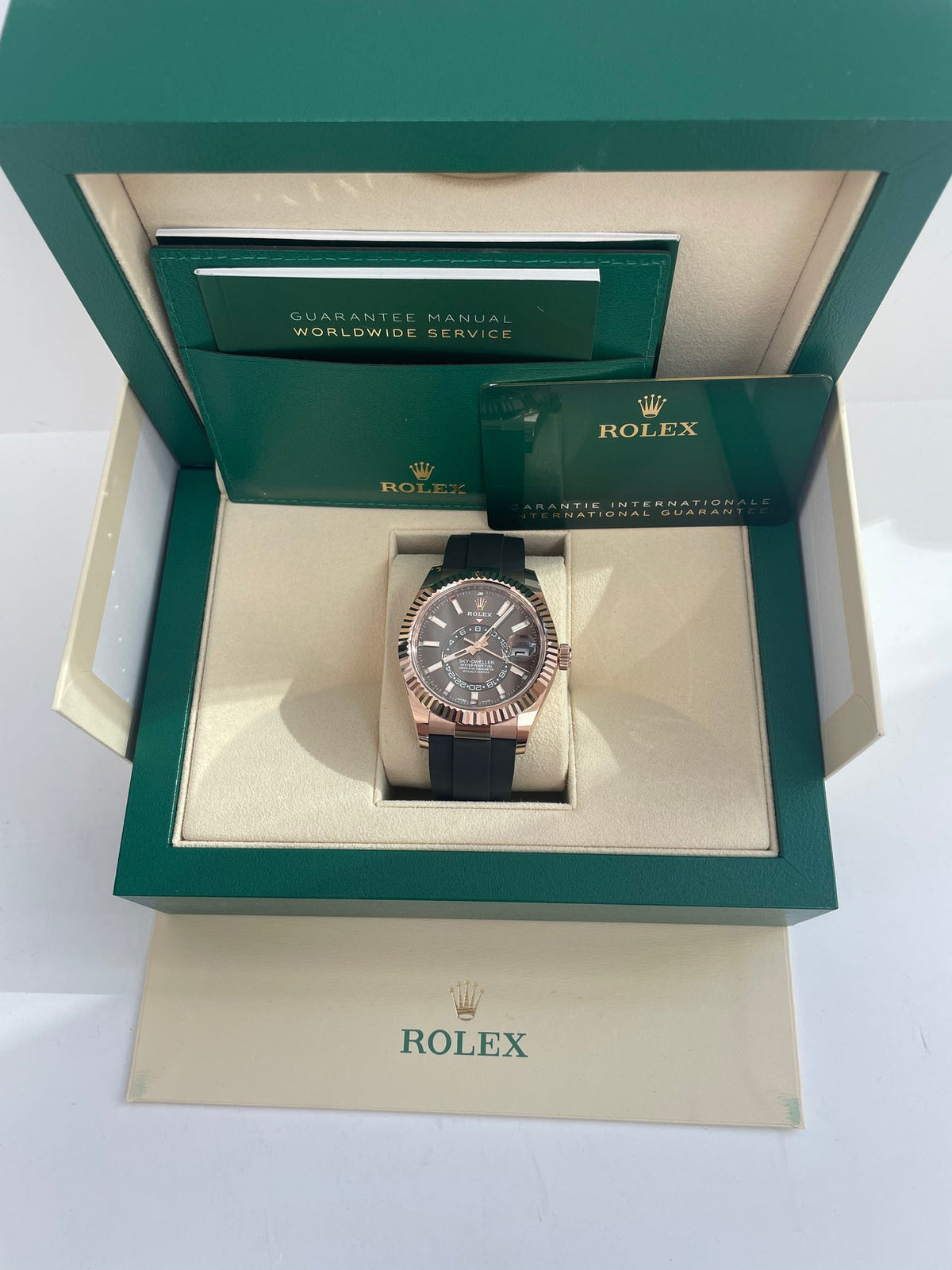 Sky-Dweller Everose Chocolate Dial Oysterflex