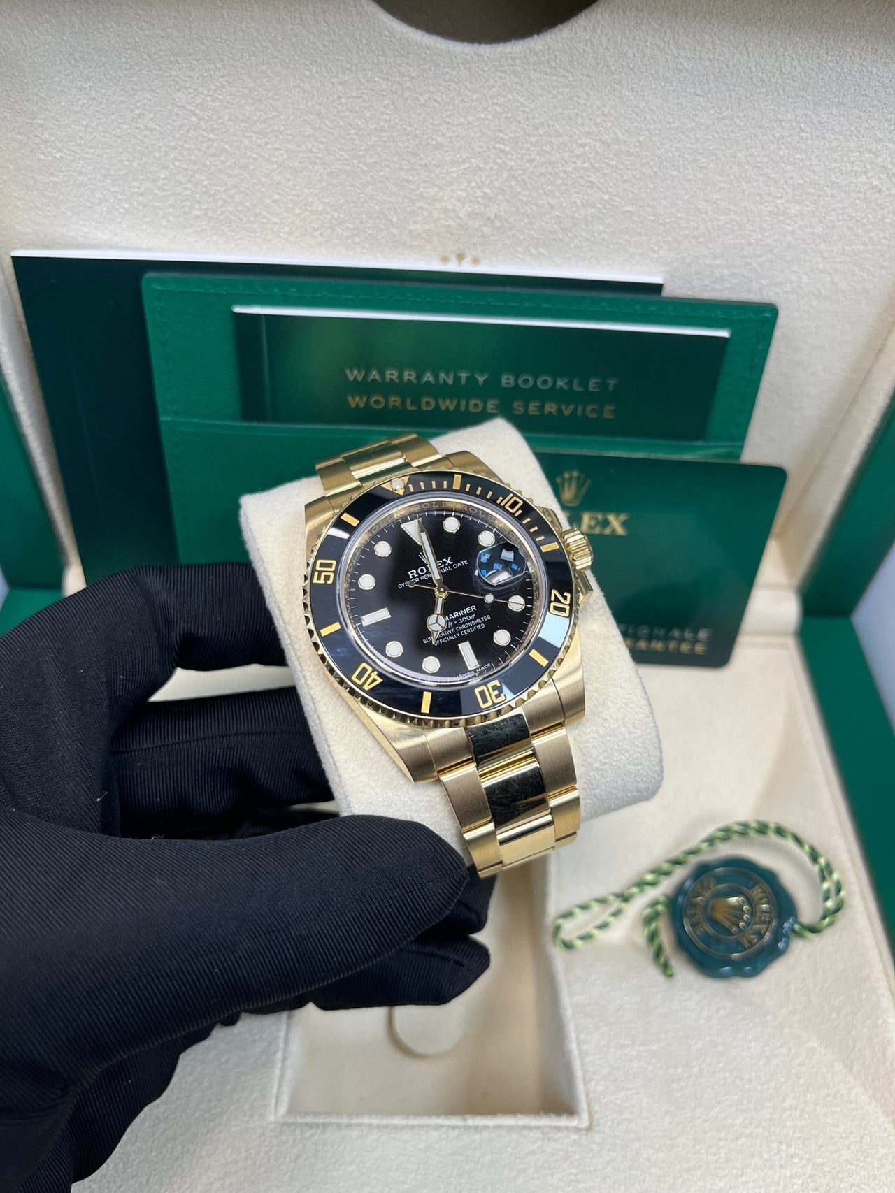 Submariner Date Yellow Gold